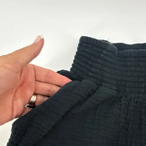 Marine layer Cali Double Cloth Black Gauze Smocked Shorts Beach Summer Small