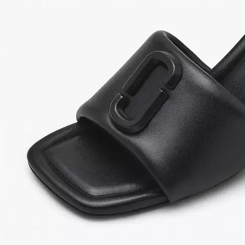 Marc Jacobs  
THE LEATHER
J MARC HEELED SANDAL - Image 2