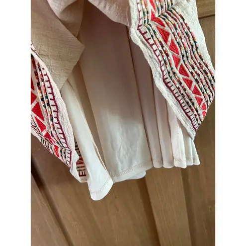 THML Beige Boho Embroidered Deep V-Neck Shift Mini Dress Women’s size Small