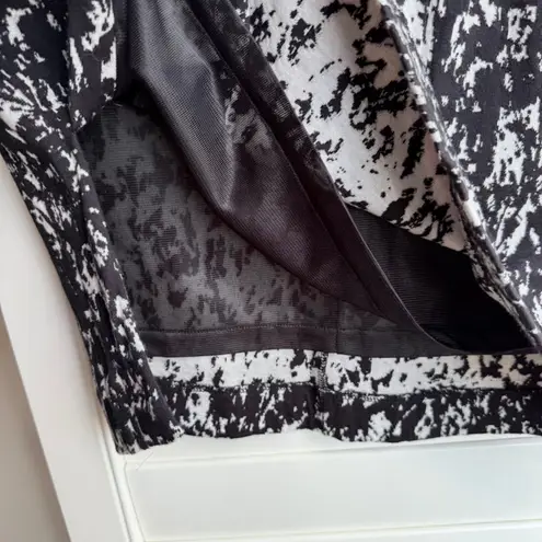 Boss Hugo Boss Knit Abstract Splatter Print Midi Skirt in Black & White size L Size L