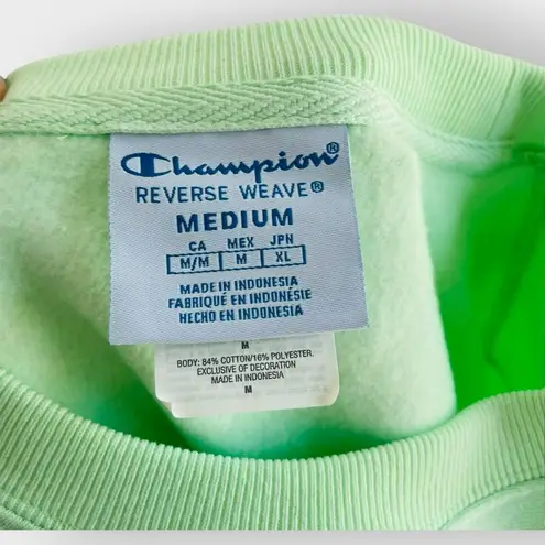 Champion  Cropped Sweatshirt Reverse Weave Crew Mint Green Size Medium Pastel NEW