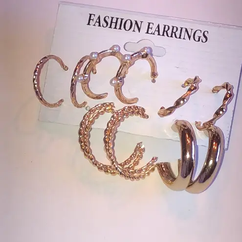 Gold Tone Faux Pearl Classic Hoop Fashion Earrings Set