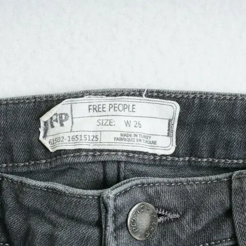 Free People  Womens Mid Rise Raw Hem Crop Jeans Size 26 Grey Stretch Denim