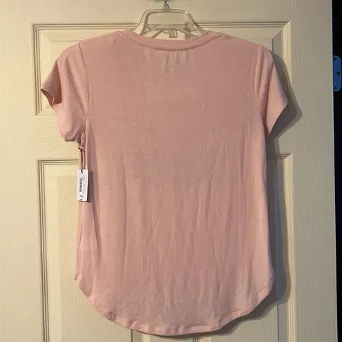 Belle Sky NWT I Need Retail Therapy Graphic Tee XS