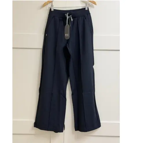 FIGS  High Waisted Salina FORMx Wide Leg Scrub Pants in Navy, Size X-Small