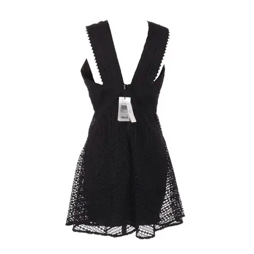 Bardot new  ❤︎︎ Deep Plunge Fit n Flare Lace Cocktail Mini Dress ❤︎︎ Black ❤︎︎ M