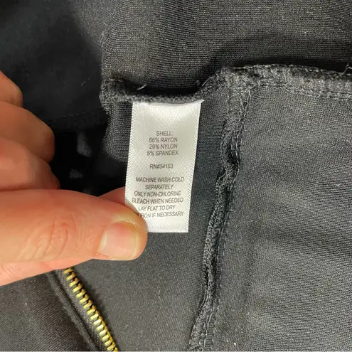 Andrew Marc New York Blazer Style Jacket with Metal Accents ~ Size Medium ππ