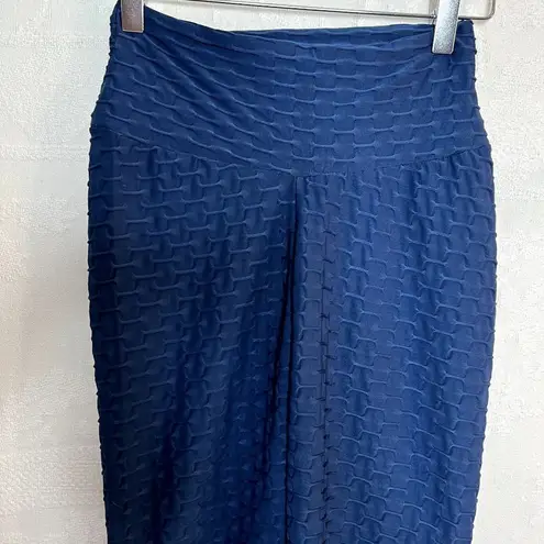 New Mix Navy Ruched Butt Textured Leggings