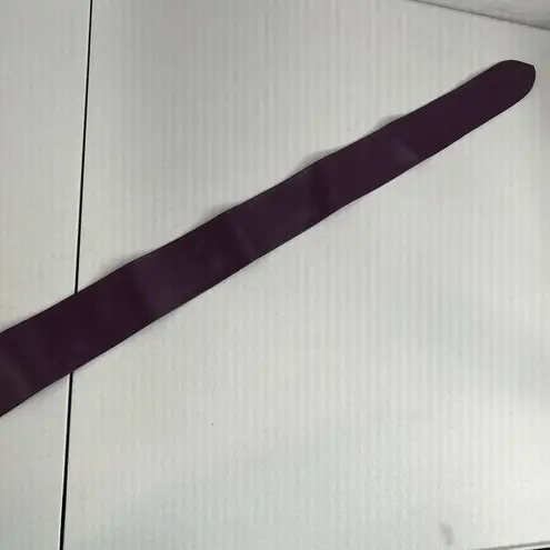 80’s Vintage Small S Sash Leather Wrap Belt Purple Gold Tone Detail Classic 6574