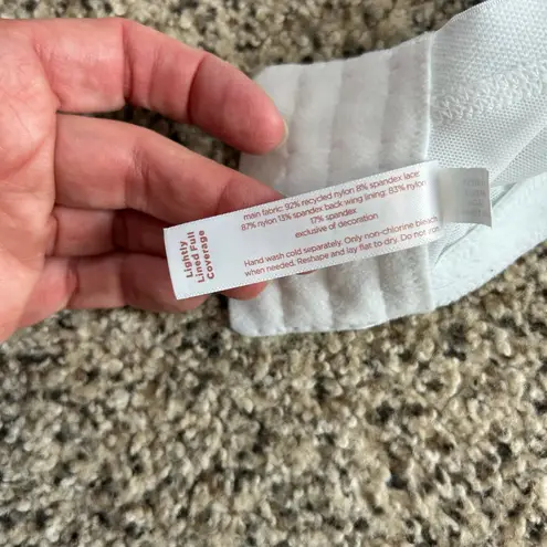 Cacique  48C Lightly Lined Full Coverage Bra White Underwire - Image 4