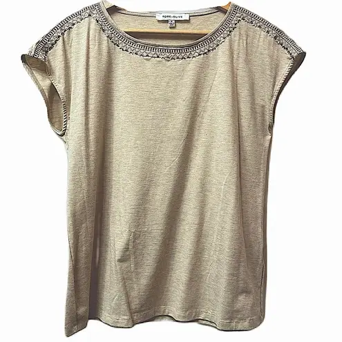 Rose + Olive Women’s Cap Sleeve Embroidered Tops Size Medium