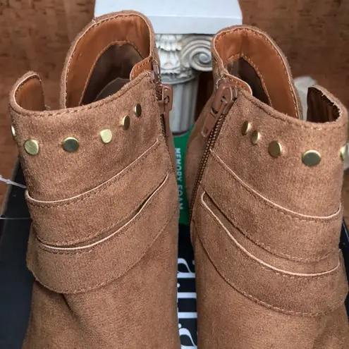 a.n.a Women’s Alford Stacked Heel Motocycle Boots