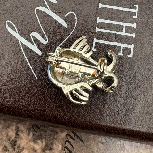 Vintage Blue Fish Brooch Pin Goldtone Faux Pearl Cabochon Nautical