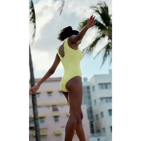 ANDIE Swim Sample The Nemale One Piece in Limeade S NWT