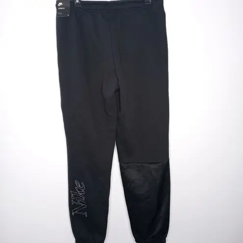 Nike  black joggers size medium