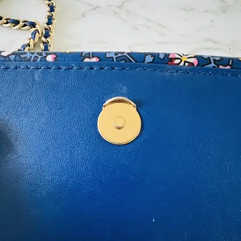 Tory Burch  Fleming Blue Wild Pansy Printed Small Convertible Shoulder Bag - Image 9