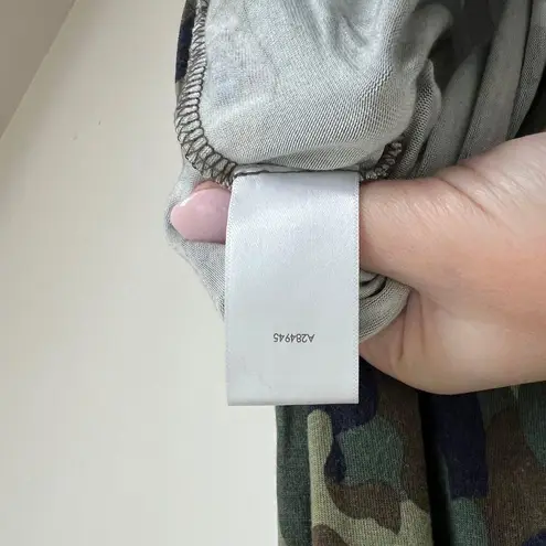 LOGO By Lori Goldstein LOGO Lounge by Lori Goldstein Camo Army Printed Jersey Knit Tank Size Large