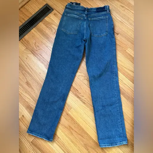 Abercrombie & Fitch Abercrombie The ‘90s Straight Low Rise Jean