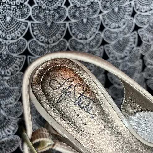 Life Stride  wedge heel size 6.5