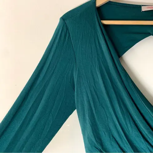 Green Envelope Casual Couture Long Sleeve Cut