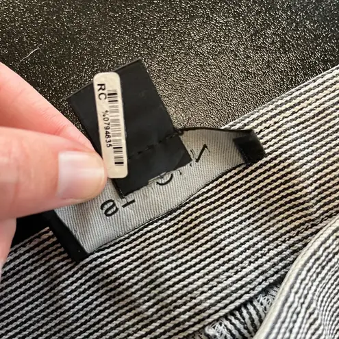St. John Emma Black White Pinstripe Ankle Pants Sz 10