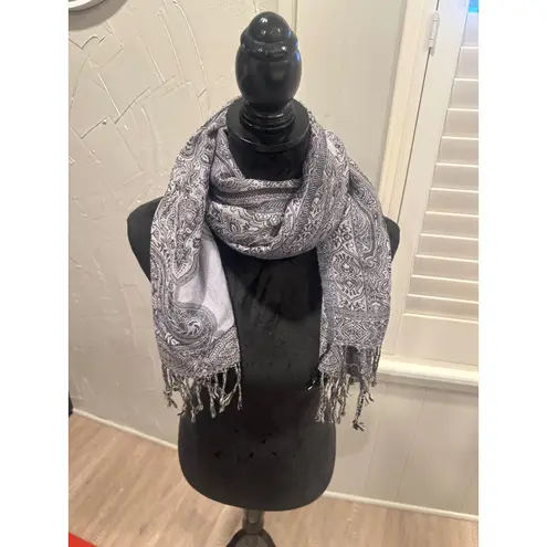 Collection Eighteen Paisley Print Scarf Shawl Wrap Gray Silver Tassels