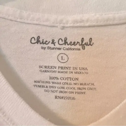 Juniors “Fleurs Du Soleil” White Short Sleeve Graphic Sunflower T