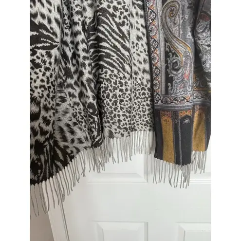 J. McLaughlin Gia Cape Sz M/L 100% Wool Reversible Animal Print Fringe Party