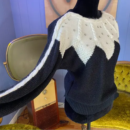 Vintage 80s Cream and Black Angora Lambs Wool Blend Batwing Sweater Size undefined