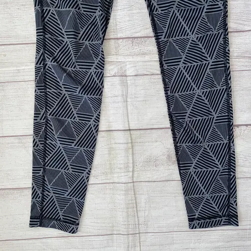 Avia women XS pull on print leggings w/elastic waist black and grey