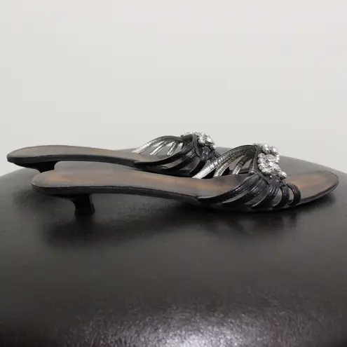 Alma en Pena Black Leather Rhinestone Kitten Slide Size 9