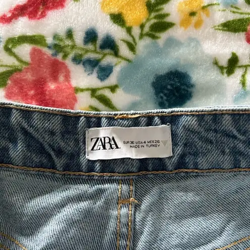 ZARA  | Women’s Denim Cut Off High Waisted Shorts Medium Wash Size 4