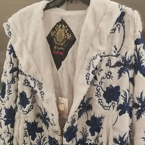 Johnny Was 💕💕 Blithe Faux Fur Coat ~ Cream M NWT