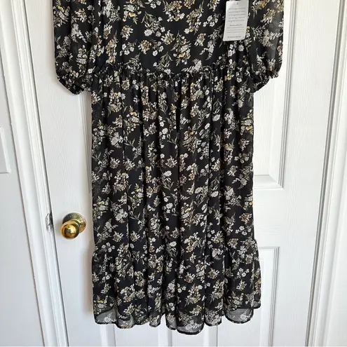 ASTR NWT  The Label Black Yellow Floral V-neck Keyhole Slit Dress Small S