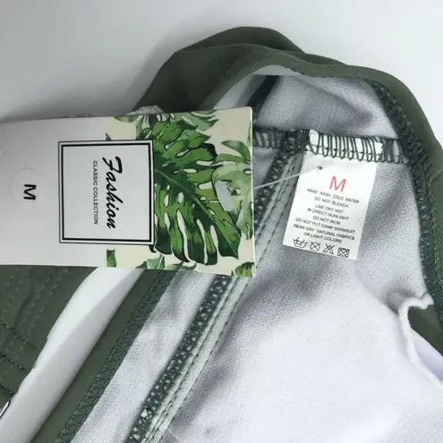 Fashion Classic Collection Bikini Top Triangle Halter Removable Cups Green M Size M