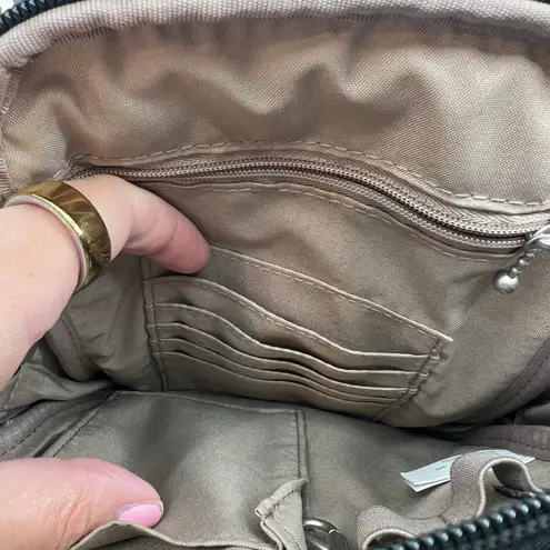 Baggallini Crossbody Multi-Pocket Organizer Travel Bag BLACK Nylon Purse basic