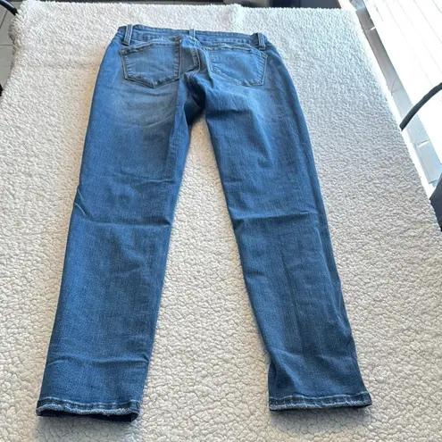 KanCan Medium Wash Skinny Jeans Slightly Distressed Blue Size 28