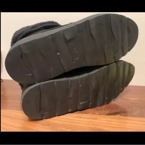 Aussie merino black winter boots size 12