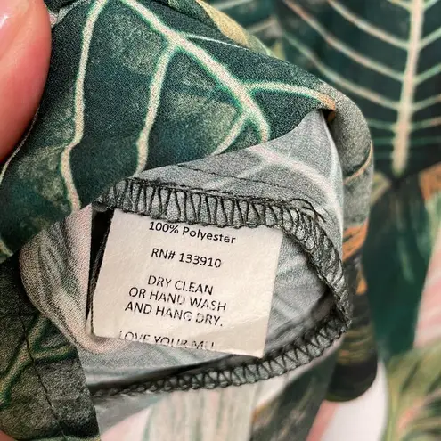 Show Me Your Mumu  peach green tropical leaf button down Murphy top, size M