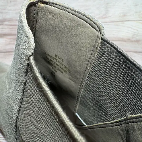 Marc Fisher Yale Women's Sz 6.5M Tan Suede Pointy Toe Pull On Ankle Boots