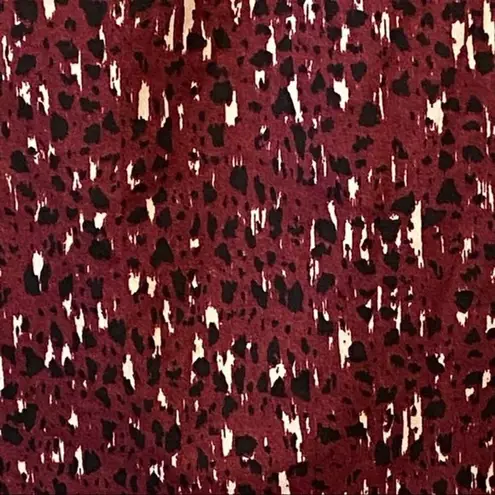 Banana Republic Shirt Womens Medium Burgundy White Black Career Casual Versatile Red