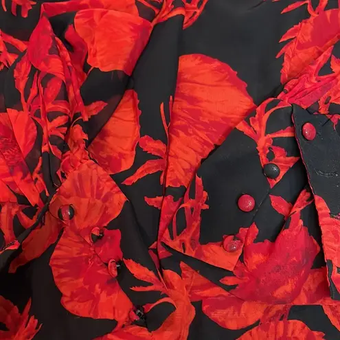 Floral and lace shift dress with cuffed sleeves keyhole button on back Black