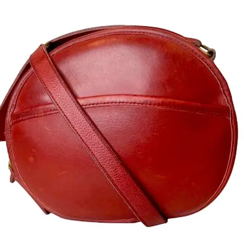 Coach VINTAGE CHESTER Red Glove-Tanned Leather Round Crossbody Bag 9901 RARE
