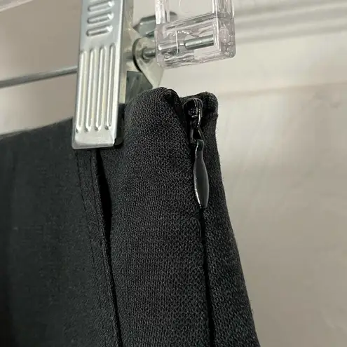 Yenissi Scallop Hem Shorts