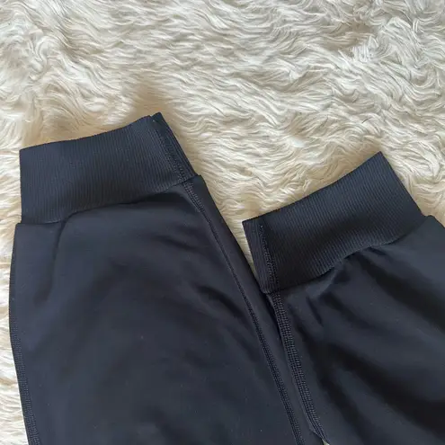 Vuori Pants Women’s Daily Jogger Performance High Rise Black