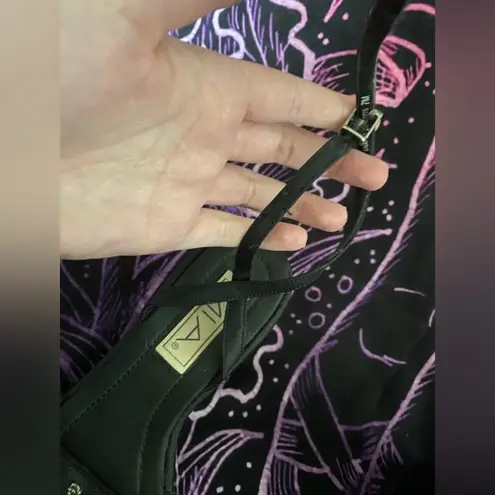 MIA EUC  Vintage Y2K Platform Sandals with floral beading pattern size 5