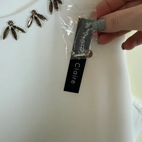 Violet+Claire White Elegant Blouse