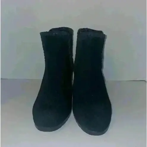 Jack Rogers  waterproof suede pippa Chelsea boots‎ size 8