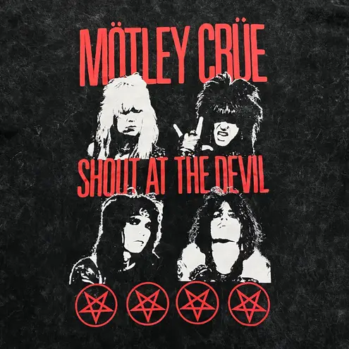 Motley Crue Shout At The Devil Heavy Metal Band Mineral Wash Tee XL