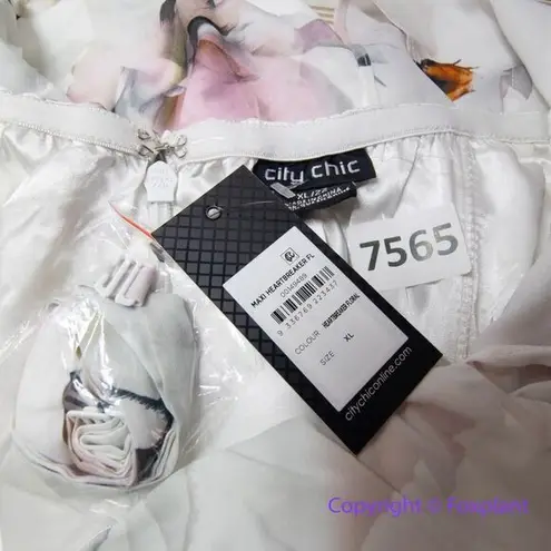 City Chic New! Trendy Plus Size Heartbreaker Floral Maxi Dress, size 22